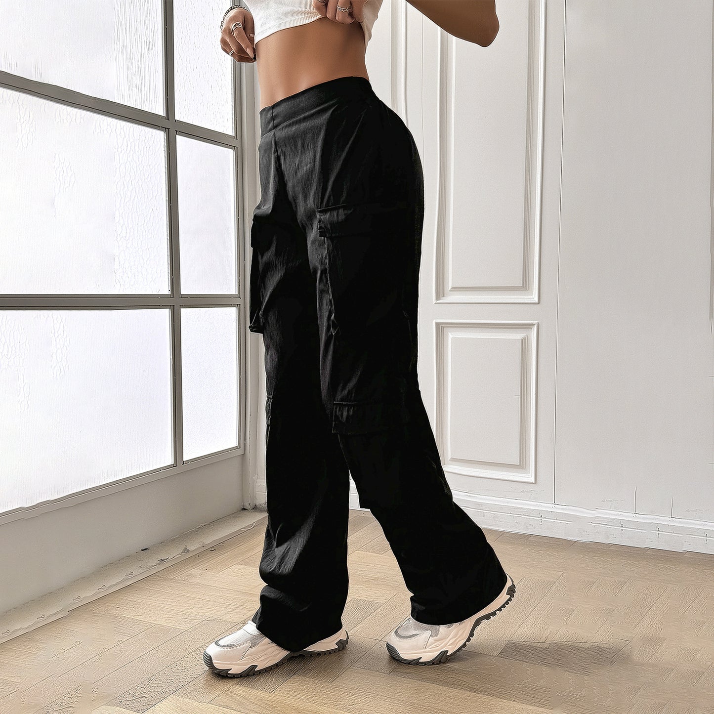 Women's Wide Leg Cargo Pants