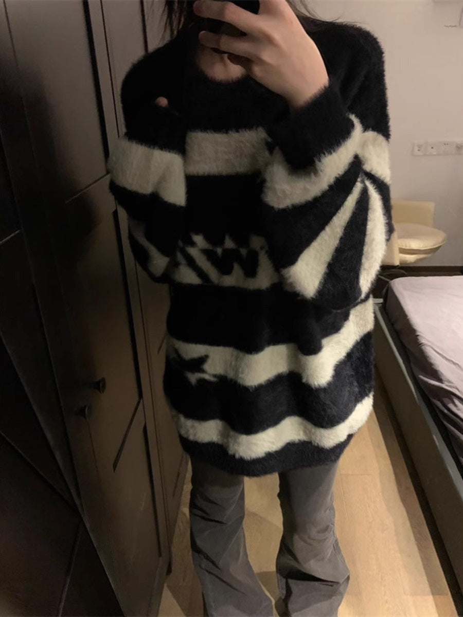 Woman's Stripped Oversize Sweater/2 Colors