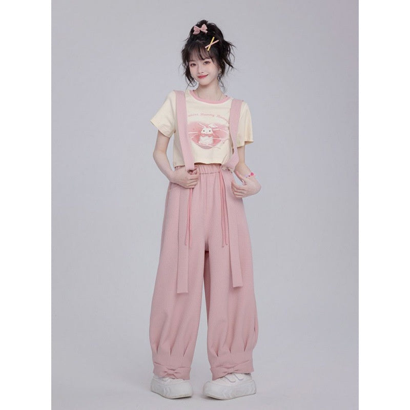 Woman's Baggy Pink Cargo Pants With Bows