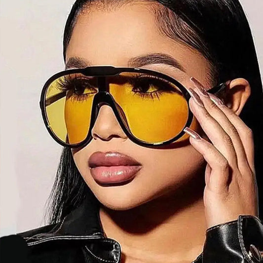 Woman's Toad Large Rim Drooping Sunglasses/6 Colors
