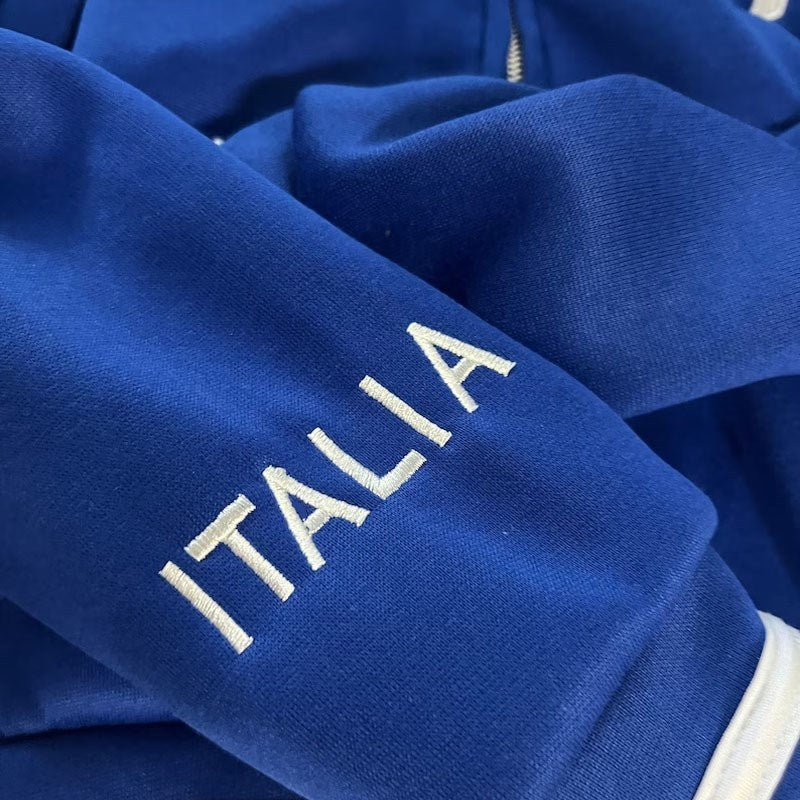 Woman's ITALIA Embroidery Pattern Zip Up Crop Hoodie