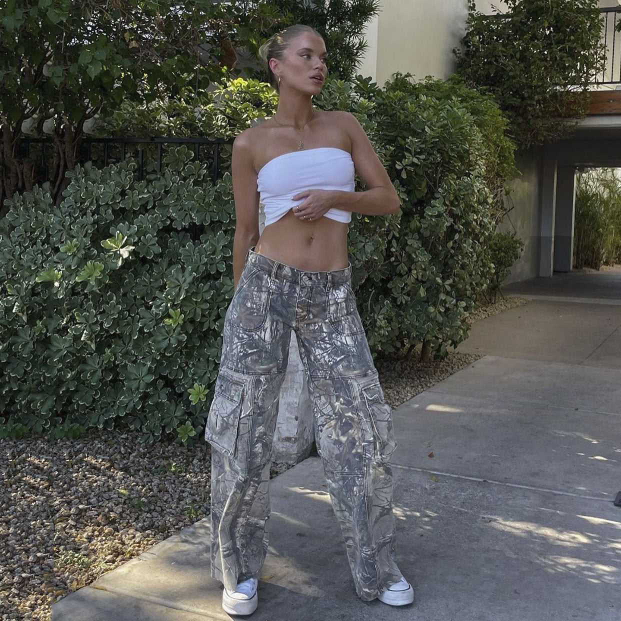 Woman's Camouflage Wide Bottom Cargo Pants